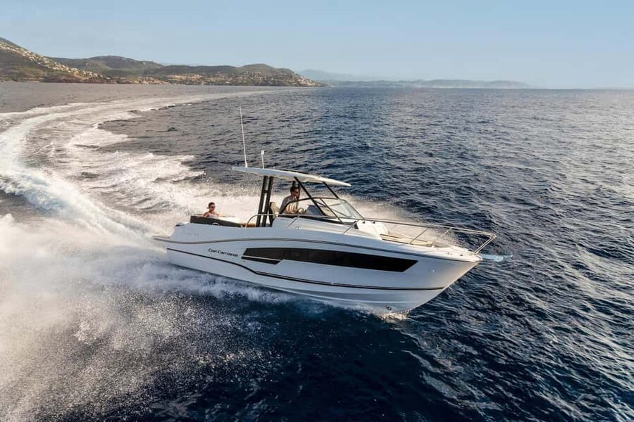Sainte-Maxime: Golfe de Saint Tropez Private Boat Tour - Why seeing the Gulf of Saint Tropez by boat works so well