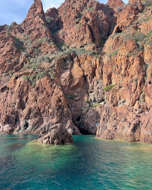 Scandola and the Calanques of Piana - Who will enjoy this trip most?