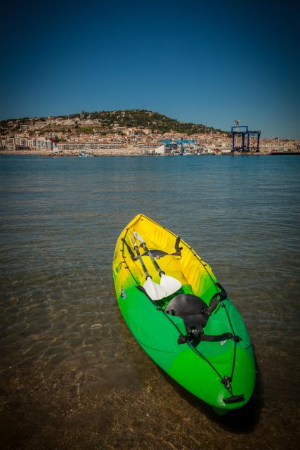 Sea kayak tour: Sète, the French pearl of the Mediterranean - Caves, rocks, and the possible swim