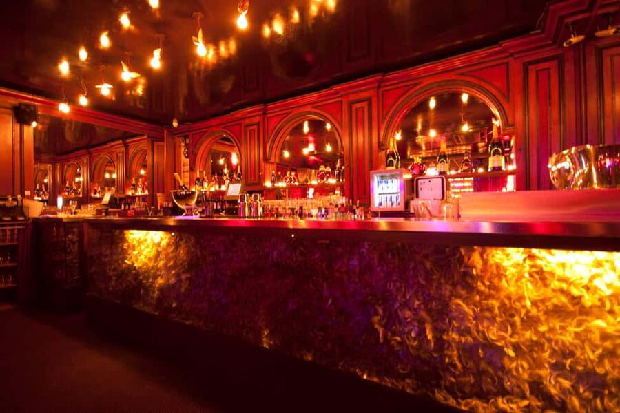 Secret Square Paris : Parisian Strip-Tease Cabaret Ticket - Who will enjoy Secret Square most?