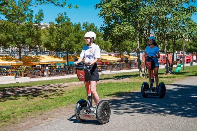 Segway Tour by ComhiC - The Highlights - 1h30 - Learning to ride before Vieux Lyon