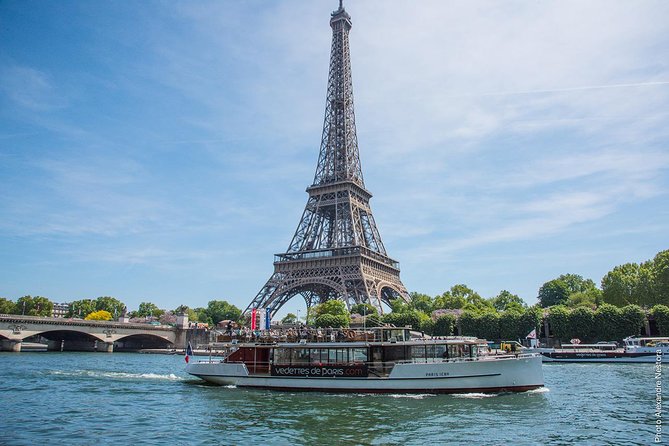 Seine River Guided Cruise by Vedettes de Paris - Commentary, seating, and the real comfort level
