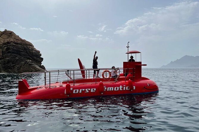 Semi-submarine: visit to the seabed of Porto Bay - The real value at $30.10 per person