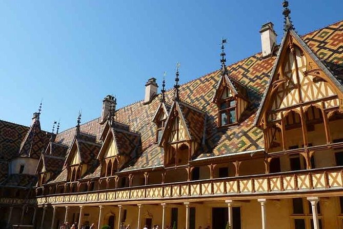 Small-Group Full-Day Tour of Côte de Nuits, Côte de Beaune Vineyards and Beaune Historical District - Beaune gives you time to eat and wander