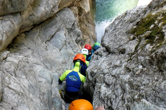 Sports Canyoning of Écouges bas in Vercors - Grenoble - Slides, waterfalls, and rope work