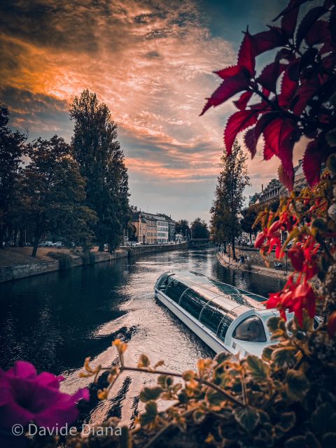 Strasbourg: Guided Historical Neighborhoods Walking Tour - How the guiding style affects the experience