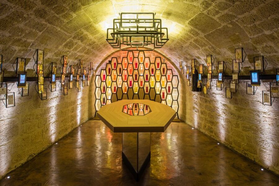The Paris Pass®: 40+ Attractions Including Eiffel Tower - The app helps, but it does not plan your day for you