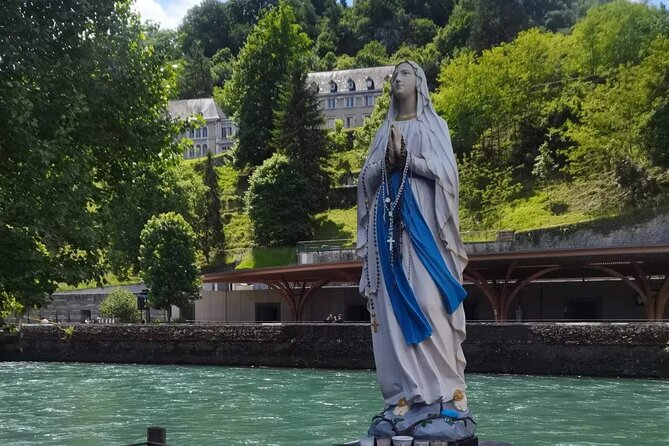 The Story of Lourdes Walking Tour IN ENGLISH - Who will get the most from this walk?