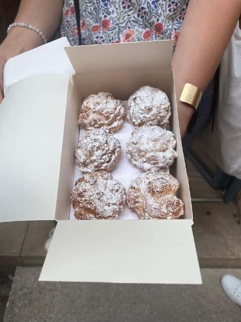 The Ultimate Bordeaux Food Tour: Full Meal & Fine Wines - Place Gambetta and the final tastings