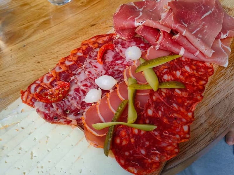 Toulouse: Guided Food Tour with Tastings - Who will enjoy this food walk?