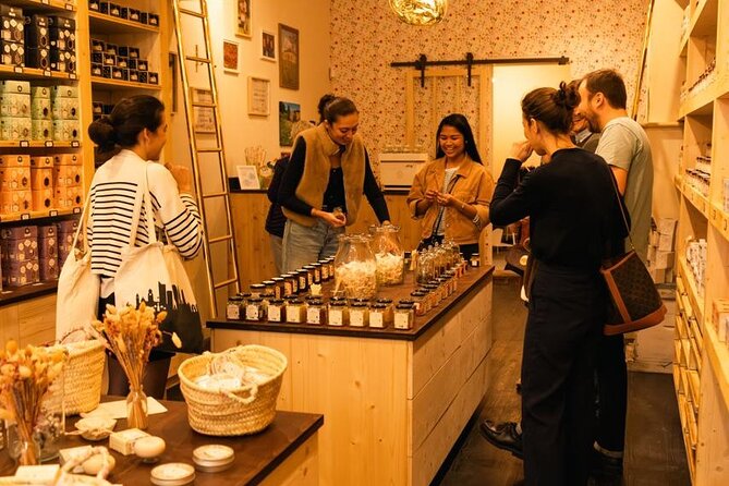 Traditional Gourmet Food & Wine Tour in Bordeaux - Porte Dijeaux and the city’s layered past