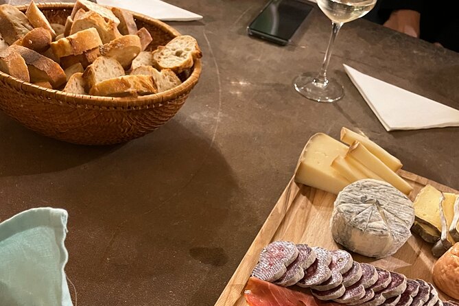 Traditional Gourmet Food & Wine Tour in Bordeaux - From the Archbishop’s Palace to Rue des Remparts