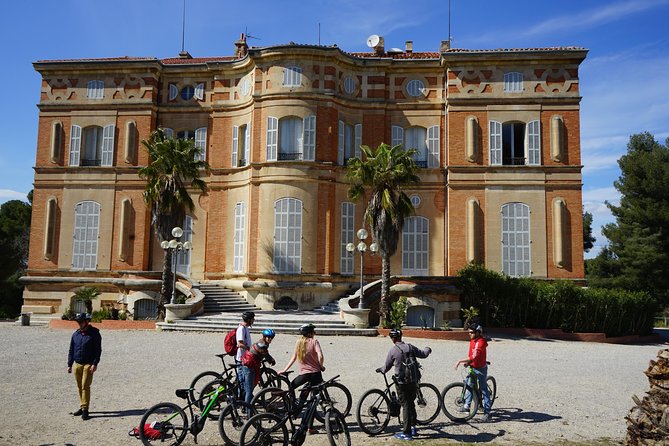 Ultimate Calanques Panoramic e-bike Ride – 3h (Small Group) - Why this e-bike ride works so well in Marseille