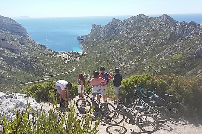 Ultimate Calanques Panoramic e-bike Ride – 3h (Small Group) - Through Marseille’s neighborhoods and beaches
