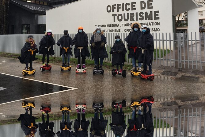Unusual and ecological ride on a Segway and electric bike in Bayonne - Place Paul Bert and the world of Bayonne festivals