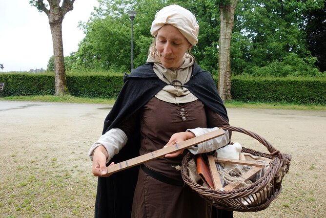 Unusual guided tour of Dinan immersed in the Middle Ages - From Fortifications to Medieval Houses
