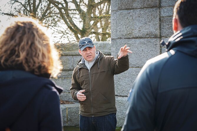 US DDAY Sites Full Day Tour 2nd departure from Bayeux - Sainte-Mère-Église and the airborne story