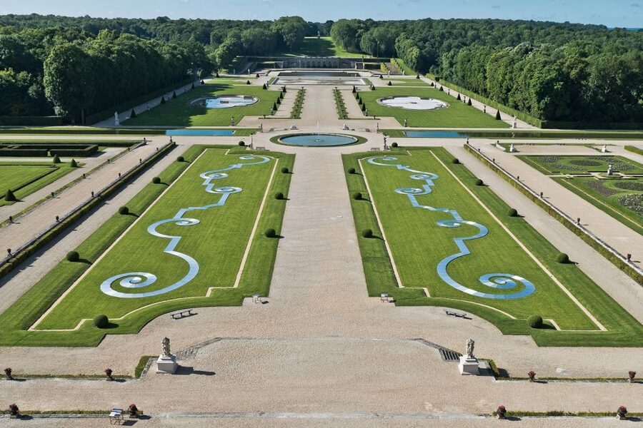 Vaux le Vicomte Chateau Entry Ticket and Chateaubus Transfer - Key points to know before you go