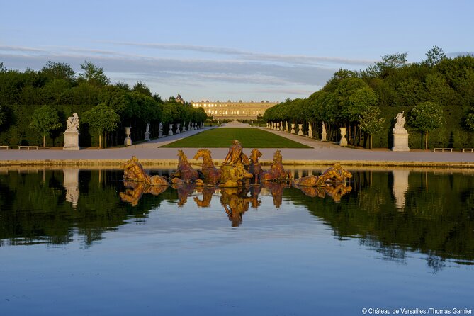Versailles Palace & Gardens Guided Tour - Meeting in Versailles and getting inside