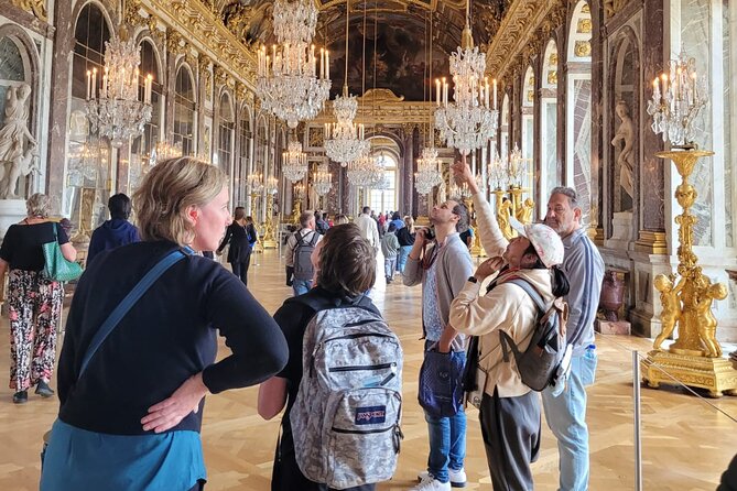 Versailles Palace Guided Tour with Gardens Access - Why a guide helps inside Versailles