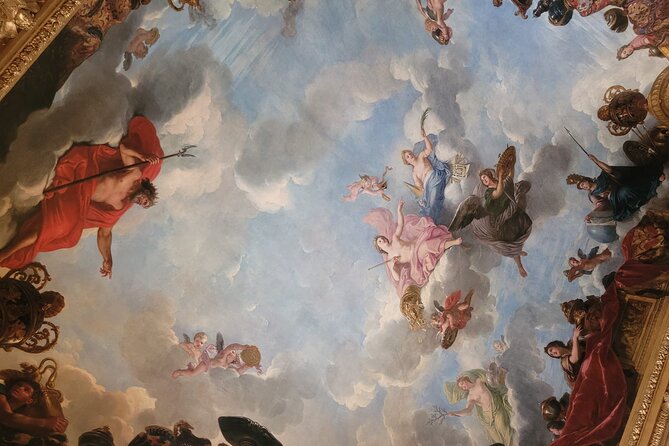 Versailles Palace Guided Tour with Gardens Access - Price, group size, and overall value