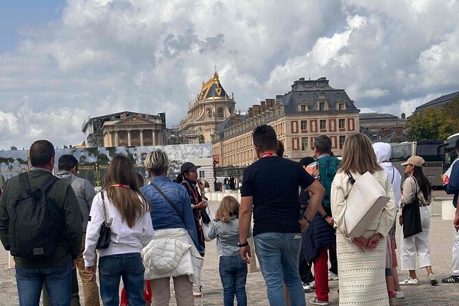 Versailles Palace Guided Tour with Gardens Access - Inside the palace: what the 90 minutes cover