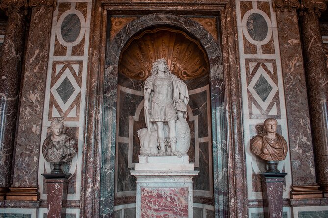Versailles Palace Guided Tour with Reserved Entry - Timing, access, and practical comfort