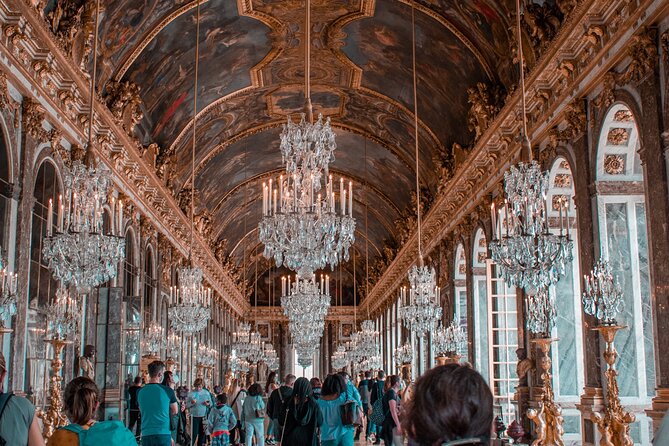 Versailles Palace Guided Tour with Reserved Entry - Who should book this Versailles tour?