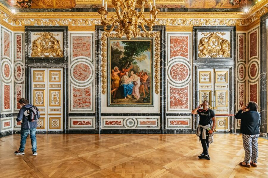 Versailles: Palace of Versailles Skip-the-Line Guided Tour - Should you book it?