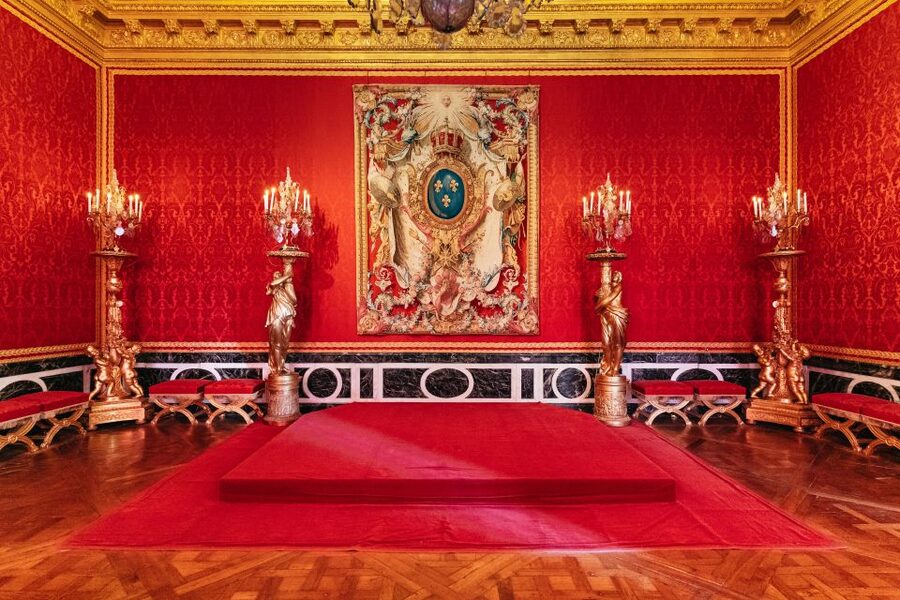 Versailles: Palace of Versailles Skip-the-Line Guided Tour - The Hall of Mirrors and its political drama