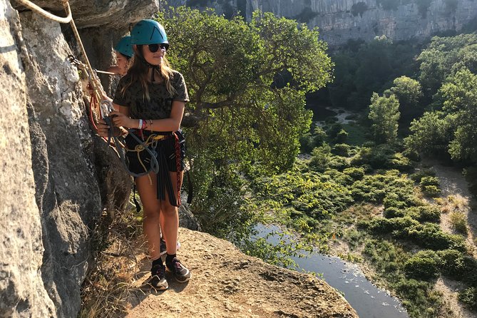 Via corda in Ardèche + big abseil - Rope bridge, cave, and zip line