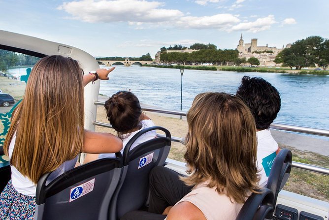Visit Avignon and Villeneuve lez Avignon aboard a Double-Decker Bus - What the ride feels like on the road