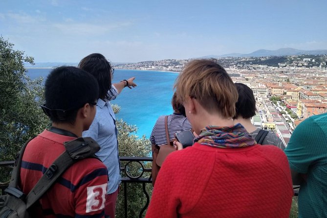 ★ Walking Tour of Old Nice and Castle Hill - Old Nice, one narrow lane at a time