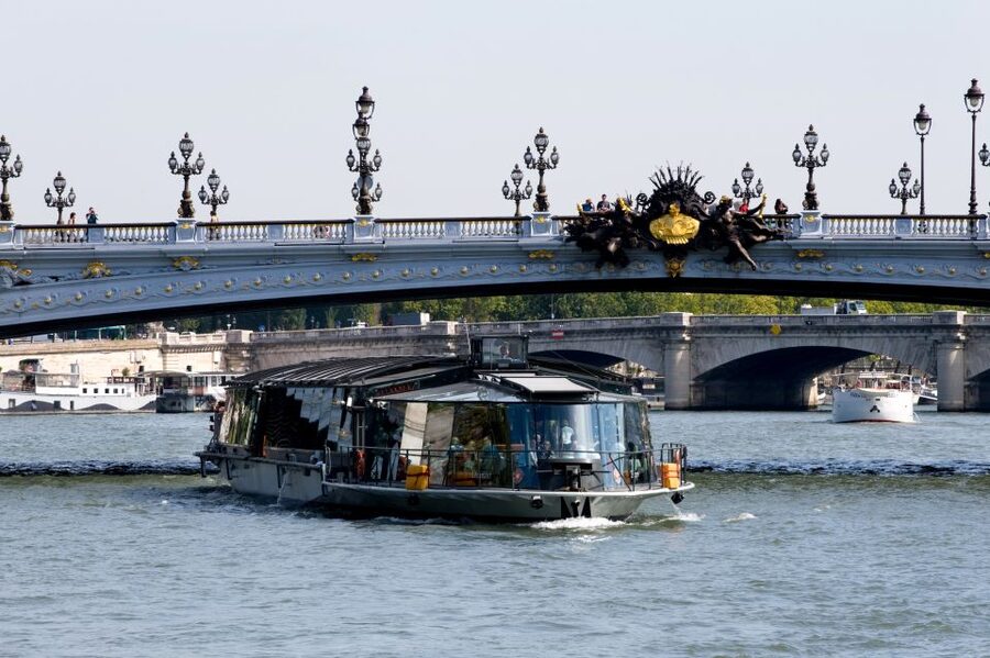 Welcome to Paris Day Trip from London via Train - One Hour on the Seine