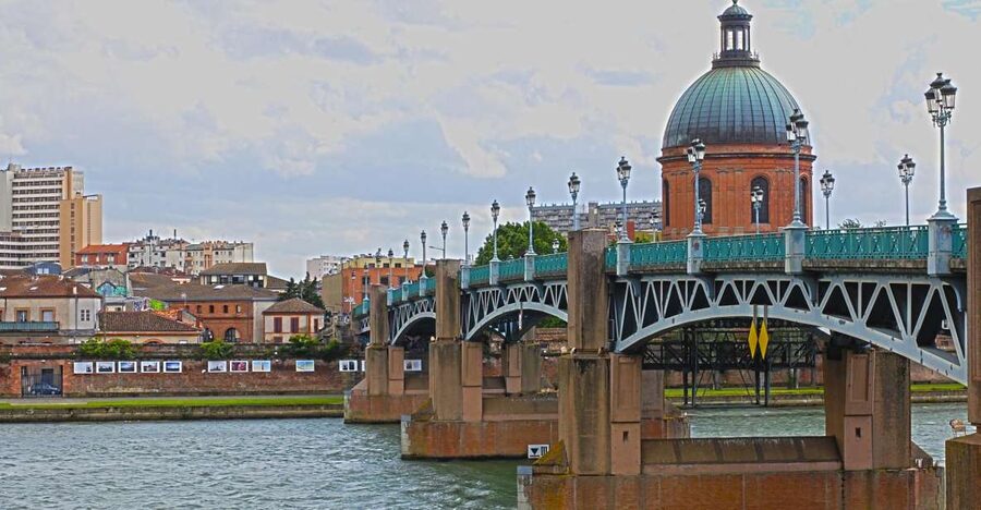Welcome to Toulouse: Private Walking Tour with a Local - Key points to know before booking