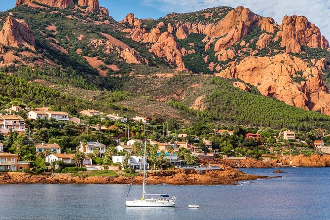 Yacht Me Up – Private All-Inclusive Cannes Sailing Fever - Captain Brice and the personal service